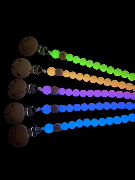 Dummy Clip - Glow in the dark (first letter of the name)